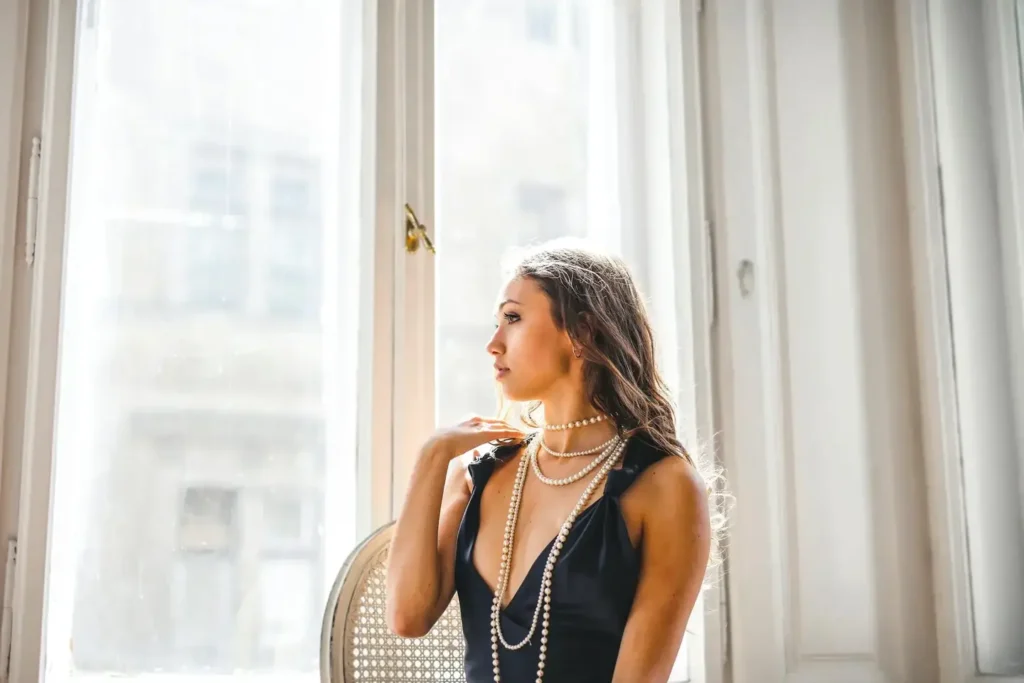 Classic Dress Colors That Never Go Out of Style 