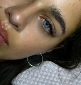 Cat Eye Lash