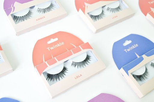 Why Should You Invest In Custom Eyelash Boxes?