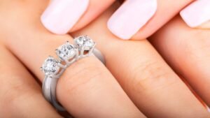 Three Stone ring